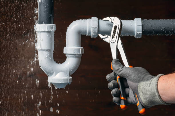 Professional Drain Cleaning technician working in Homeland, CA